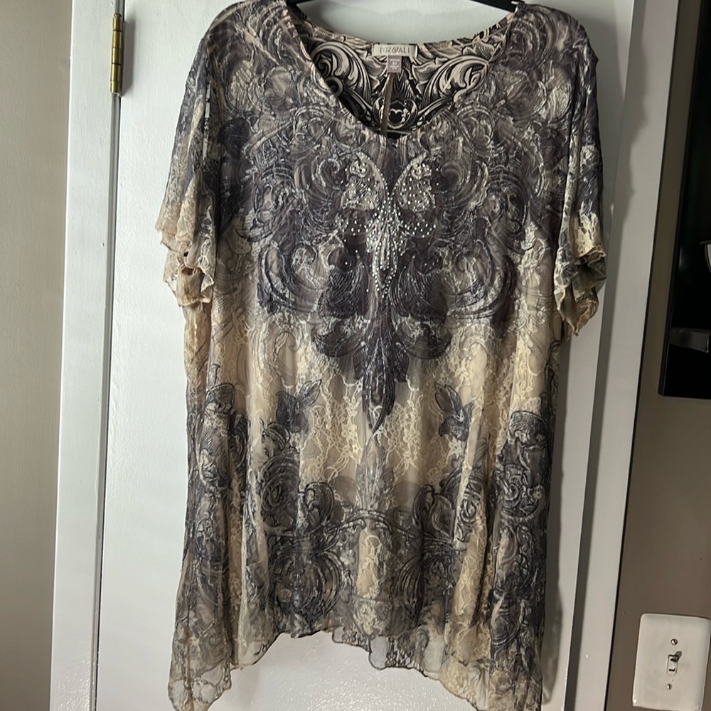 🛍 2/$15 Roz & Ali Blouse - Picture 2 of 10